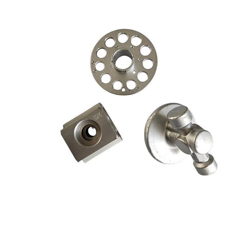 Υπηρεσία ψυχρής σφυρηλάτησης ακριβείας για εξαρτήματα χάλυβα από κράμα άνθρακα σε εργοστάσια